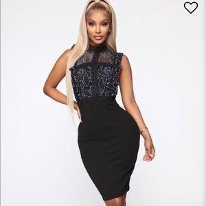 Fashion Nova Midi dress